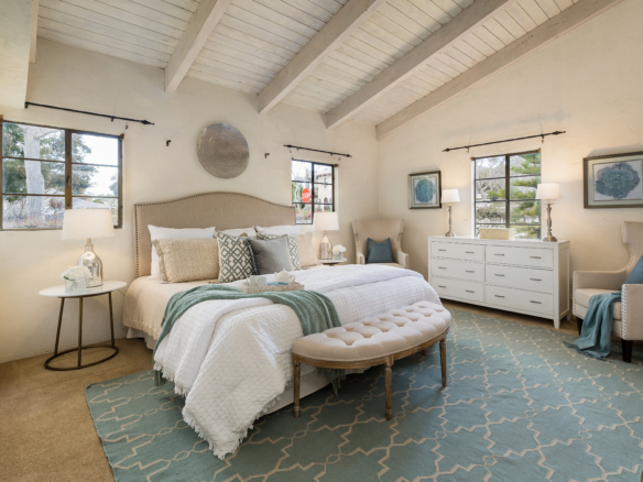 213 Colorin master bedroom