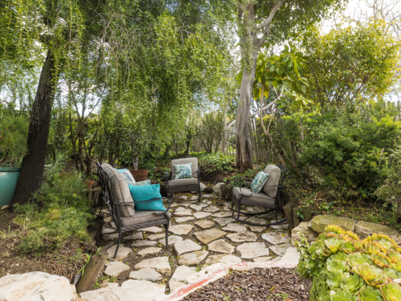 213 Colorin outside chairs