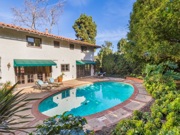 Fabulous New Listing in Palos Verdes Estates!