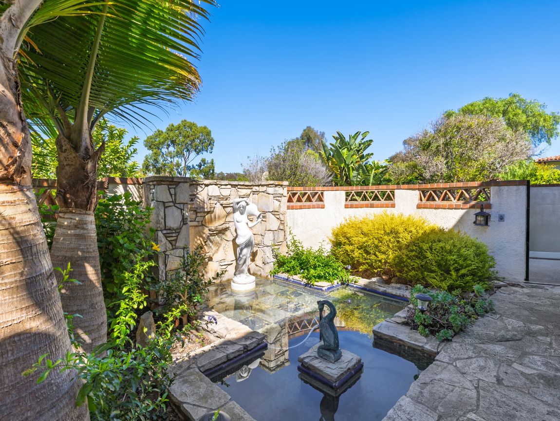 Fabulous New Listing in Palos Verdes Estates!